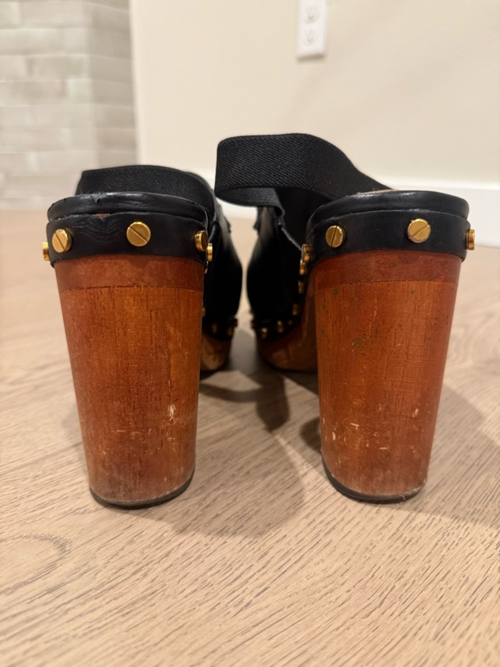 Veronica Beard Womens Black Leather Giles Clogs Heels Studded US 7.5 - Picture 2 of 8